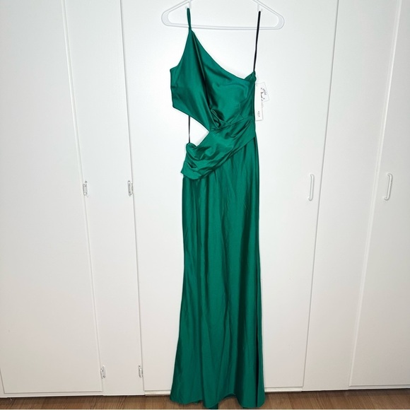 NWT AQUA One Shoulder Cutout Maxi Dress Size 4 Retail $268 - Picture 3 of 9